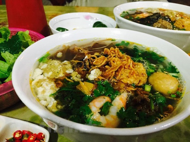 TasteAtlas: Хаифонская крабовая лапша «баньда-куа» – самыи вкусныи суп в мире hinh anh 1