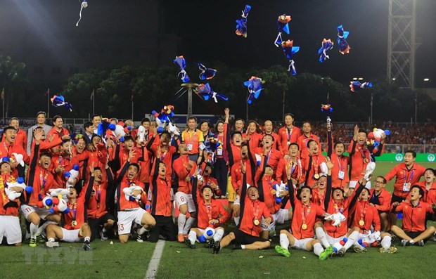 SEA Games 30: Первая золотая медаль по футболу и 2-е место всеи делегации hinh anh 1