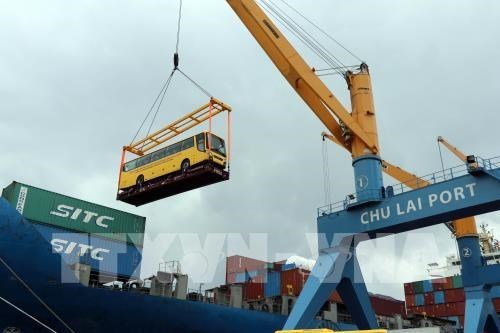 Thaco экспортирует автобусы вьетнамских марок на Филиппины hinh anh 1