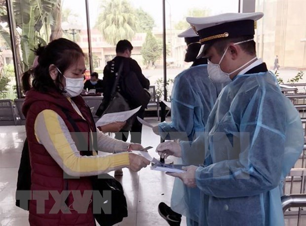 Дананг выделяет 20 млрд. вьетнамских донгов сектору здравоохранения, чтобы справиться с nCoV hinh anh 1