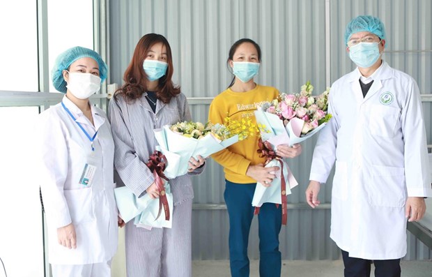 Во Вьетнаме вылечено 14 из 16 пациентов, заболевших COVID-19 hinh anh 1