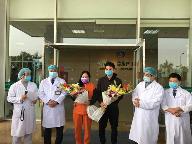Эпидемия COVID-19: Вьетнам разработал эффективную схему лечения hinh anh 1