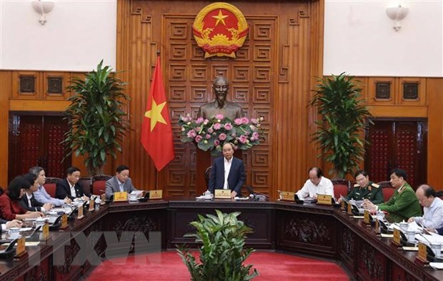 Премьер-министр Нгуен Суан Фук провел рабочую встречу с руководством провинции Хатинь hinh anh 1