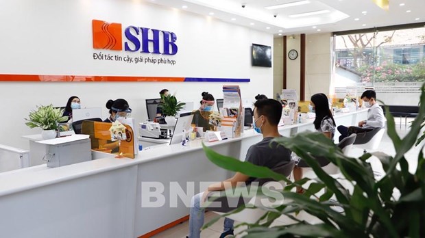 Коммерческие банки снизили планы по прибыли на поддержку бизнеса hinh anh 1