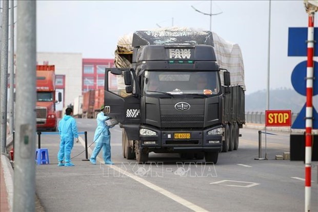 Открытие пограничного пункта пропуска Монгкаи способствует возобновлению экспорта в Китаи hinh anh 1