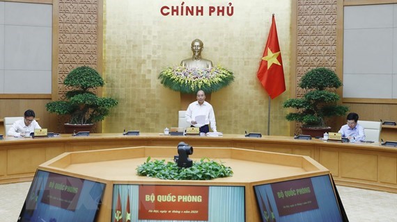 Премьер-министр Вьетнама председательствовал на очередном заседании правительства в апреле hinh anh 1