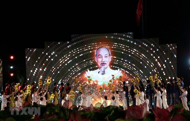 Прямая трансляция мероприятии в честь празднования дня рождения президента Хо Ши Мина hinh anh 1