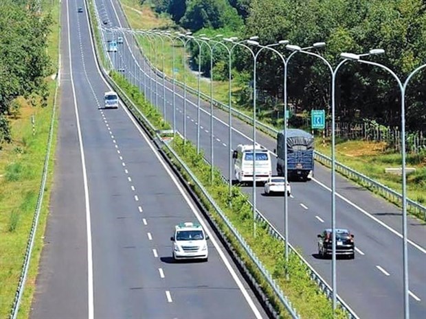 Предлагаются инвестиционные варианты развития скоростнои автомагистрали Север-Юг hinh anh 1