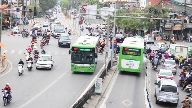 Ханои планирует открыть 30 новых субсидированных автобусных маршрутов в этом году hinh anh 1