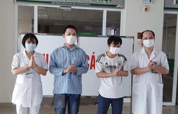 Более 96% пациентов с COVID-19 во Вьетнаме полностью выздоровели. hinh anh 1