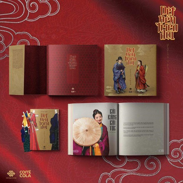 Впервые была издана первая книга на двух языках о вьетнамских костюмах 15 века hinh anh 1