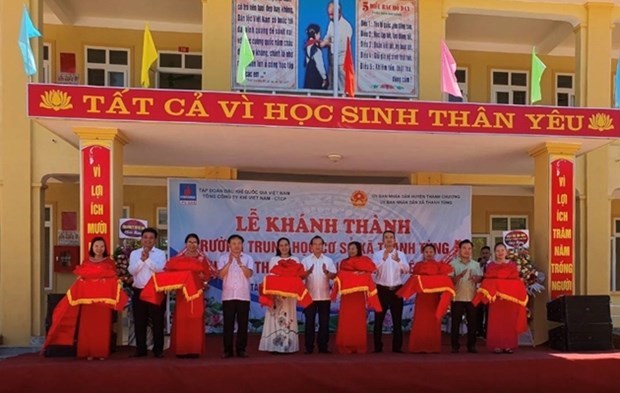 PV GAS спонсирует строительство среднеи школы в северно-центральнои провинции hinh anh 1