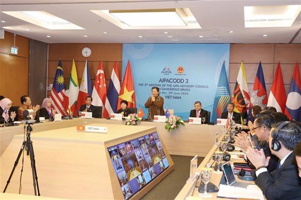 Заседание консультативного совета AIPA для укрепления сотрудничества в борьбе с наркотиками hinh anh 1