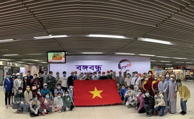 Вьетнамские граждане были благополучно доставлены на родину из Шри-Ланки и Бангладеша hinh anh 1
