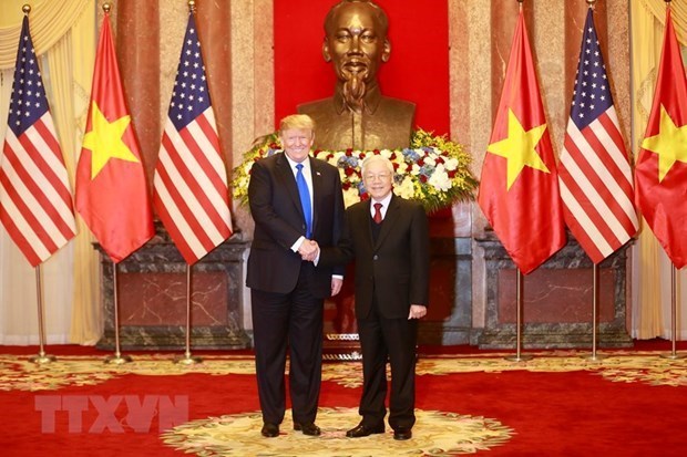 Лидеры Вьетнама и США обменялись поздравлениями по случаю 25-летия установления дипломатических отношении hinh anh 1