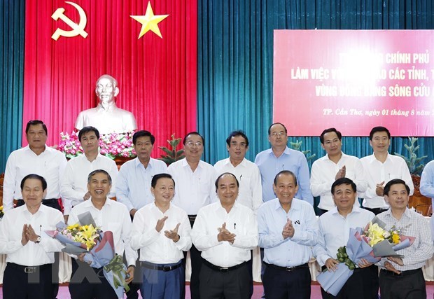Премьер-министр провел рабочую встречу с местностями дельты Меконга hinh anh 1