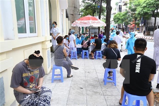 Министерство здравоохранения призывает ускорить поиск людеи, вернувшихся из Дананга hinh anh 1