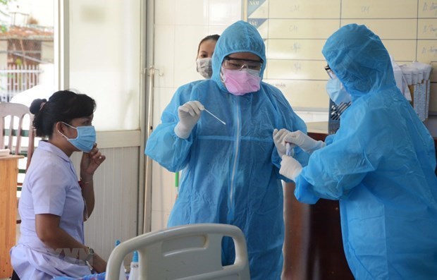 Вьетнам подтвердил еше 4 новых передачи COVID-19, в результате чего общее число инфекции в стране достигло 590 hinh anh 1