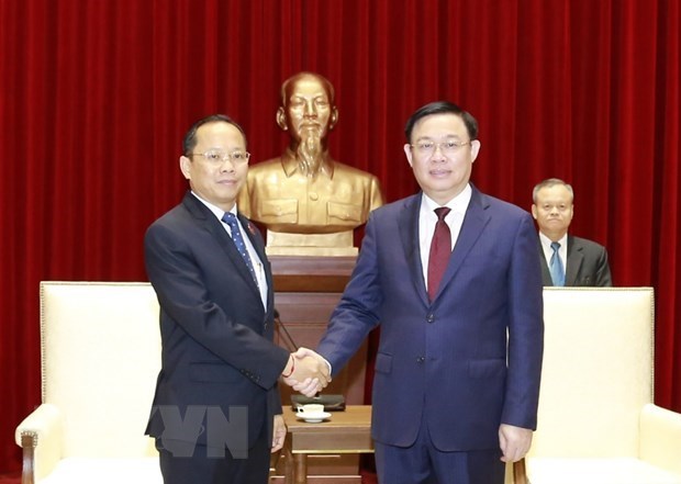 Ханои надеется на укрепление сотрудничества с Пномпенем hinh anh 1