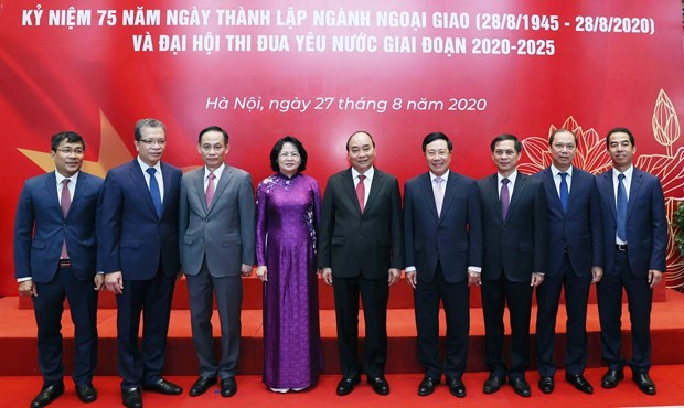 Премьер-министр поручил пять миссии дипломатическому сектору hinh anh 1
