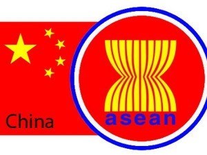 Посол Китая высоко оценил сотрудничество АСЕАН в борьбе с COVID-19 hinh anh 1