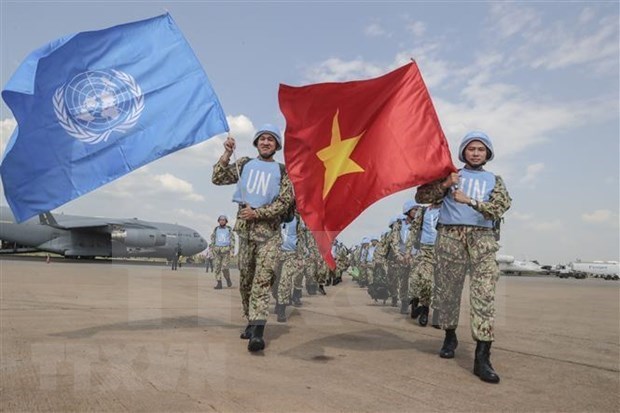 Вьетнам обещает развивать сотрудничество между ООН и АСЕАН в миротворческои деятельности hinh anh 1