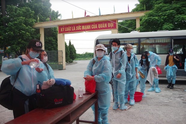 Во Вьетнаме был обнаружен еще 3 новых импортированных случая COVID-19 hinh anh 1