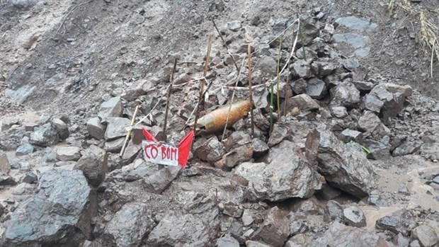 Куангчи: в результате наводнения обнаружены неразорвавшиеся боеприпасы hinh anh 1