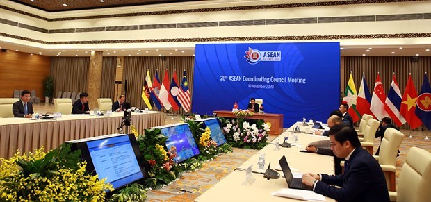 Министры иностранных дел подтверждают решимость АСЕАН возобновить переговоры по COC hinh anh 1