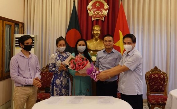 Дебют Совета по связям с вьетнамскои общинои в Бангладеш hinh anh 1