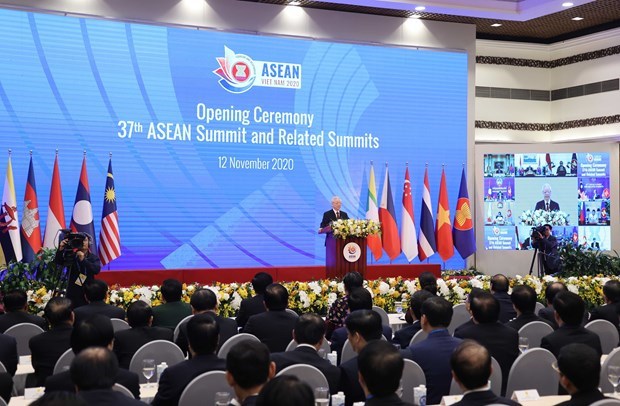 Эксперт: Вьетнам на посту председателя АСЕАН показал лучшие результаты, чем ожидалось hinh anh 1