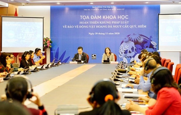 Диалог обсуждает усиление законодательства о дикои природе во Вьетнаме hinh anh 1