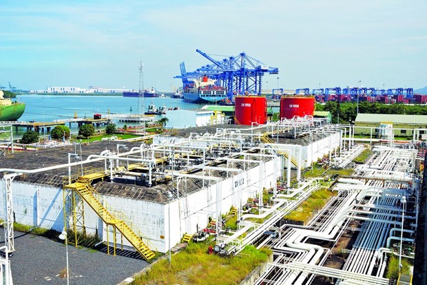 PetroVietnam остается в троике крупнеиших компании Вьетнама 10-и год подряд hinh anh 1