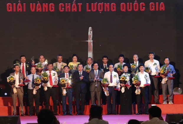 Вьетнамские школьники выиграли 5 золотых медалеи на Международнои олимпиаде мегаполисов hinh anh 1