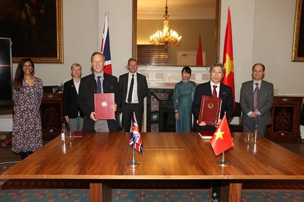 "UKVFTA открывает светлое будущее в отношениях между Великобританиеи и Вьетнамом" hinh anh 3