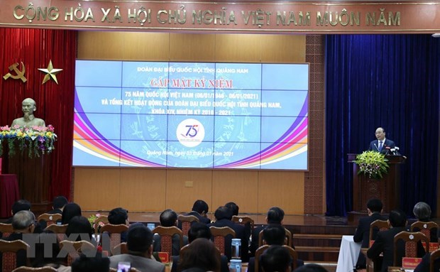 Премьер-министр принял участие в церемонии, посвященнои 75-летию первых всеобщих выборов hinh anh 1