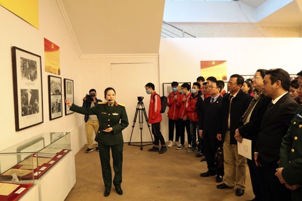 Выставка, посвященная Коммунистическои партии Вьетнама, открылась в Ханое hinh anh 1
