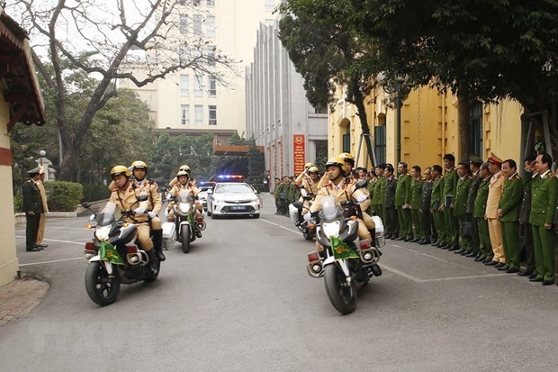 Милиция Ханоя приступила к работе по обеспечению безопасности XIII всевьетнамского съезда КПВ hinh anh 1
