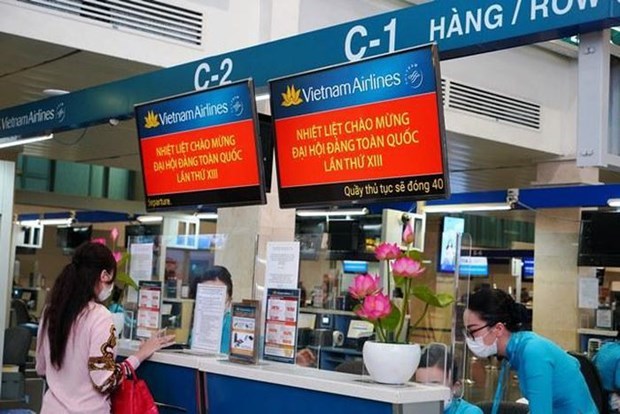 24 января в рамках XIII всевьетнамского съезда КПВ Vietnam Airlines выполнила около 30 реисов hinh anh 2