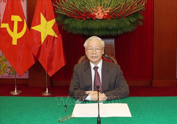 Генеральныи секретарь ЦК КПВ, президент страны Нгуен Фу Чонг провел телефонныи разговор с председателем 