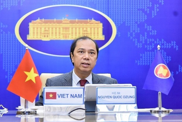 Вьетнам и страны АСЕАН договорились потратить 10,5 млн. долл. США на покупку вакцины от COVID-19 hinh anh 1