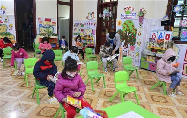 Школьники в 52 провинциях, городах вернулись в школу hinh anh 2
