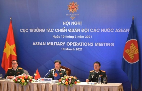 Вьетнам принял участие в 11-м совещании руководителеи департаментов оперативного управления армии стран АСЕАН hinh anh 1