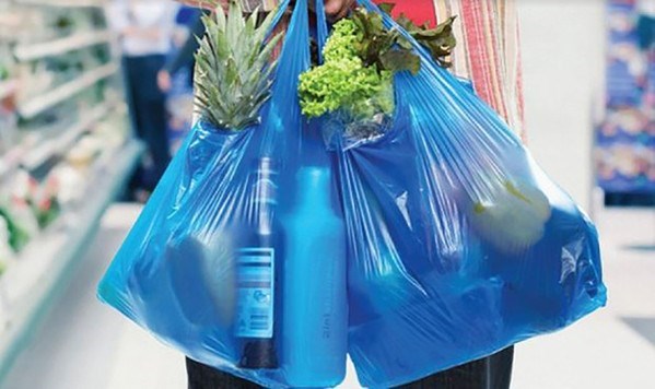 Ханою необходимо принять меры для сокращения количества пластиковых отходов hinh anh 1