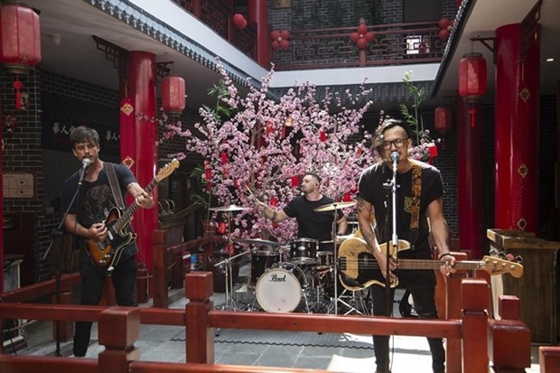 Музыкальная группа из Вьетнама получила международное признание от Spotify hinh anh 1