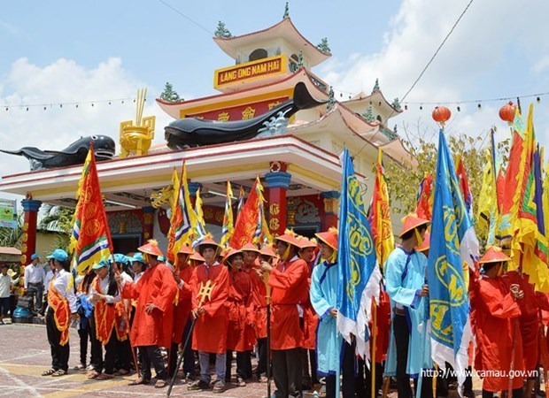 Фестиваль Шонгдок Нгинь Онг признан национальным нематериальным достоянием hinh anh 1
