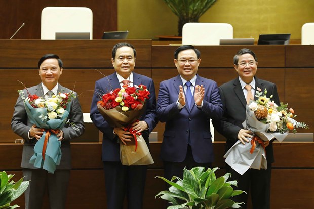 Национальное собрание избрало трех новых заместителеи председателя hinh anh 1