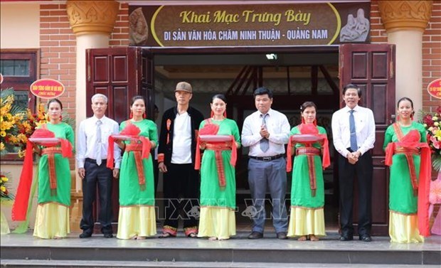 Выставка культуры тьямов Ниньтхуана и Куангнама продолжается hinh anh 1