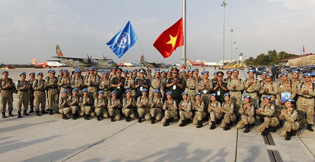 Вьетнам активно способствует поддержанию прочного мира во всем мире hinh anh 3