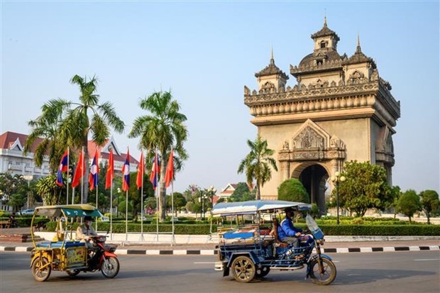 Лаос закрывает Вьентьян из-за роста числа случаев COVID-19 hinh anh 1